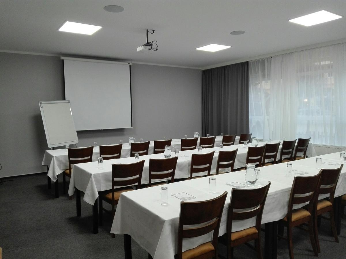 Arkada Hotel Bučovice 외부 사진